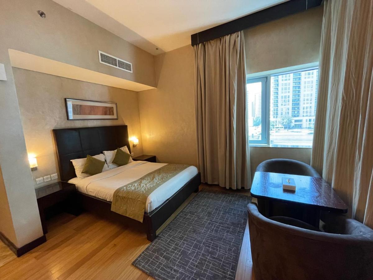 Tulip Creek Апарт-готель 4*