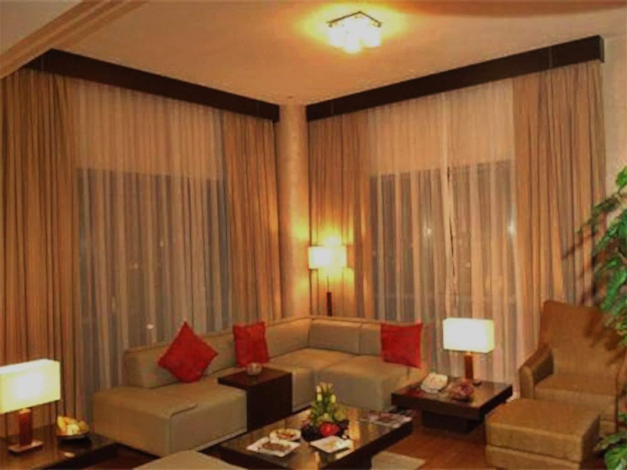 Tulip Creek 4* Дубай