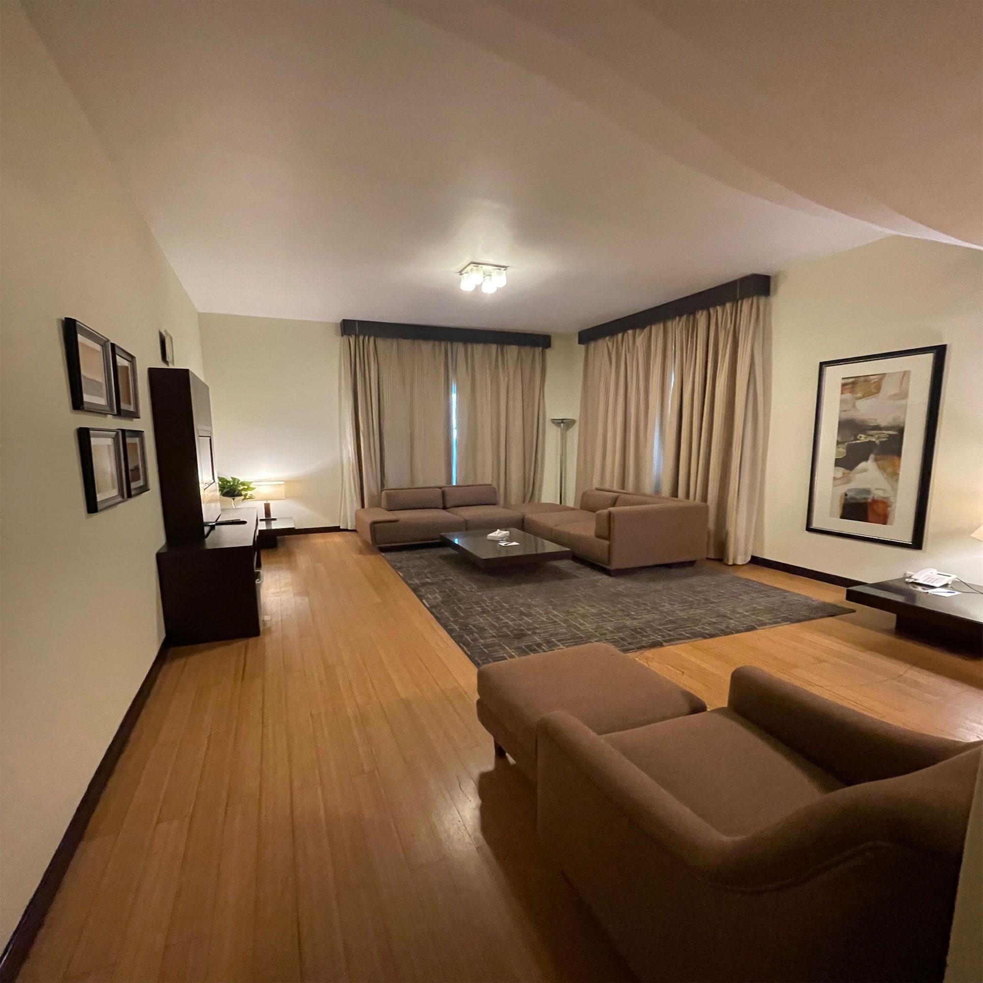 Апарт-готель Tulip Creek 4*