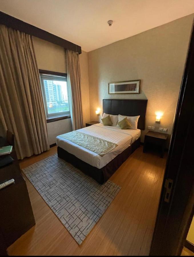 Tulip Creek Апарт-готель 4*